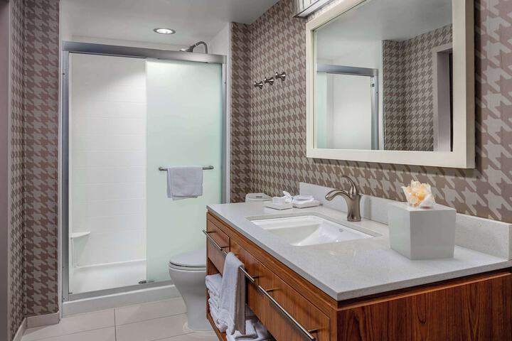 Bathroom shower