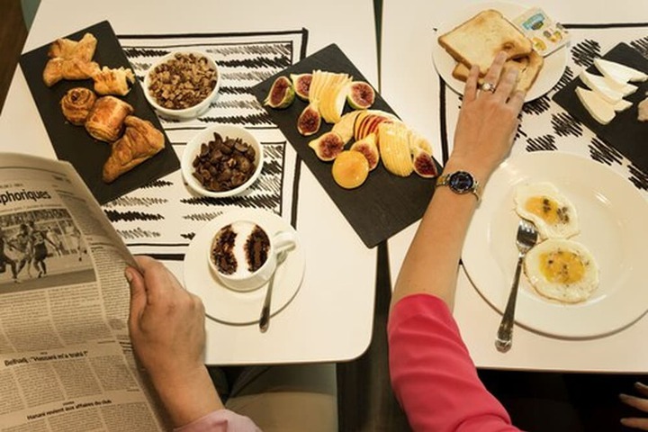 Breakfast/Coffee Service 35 of 54