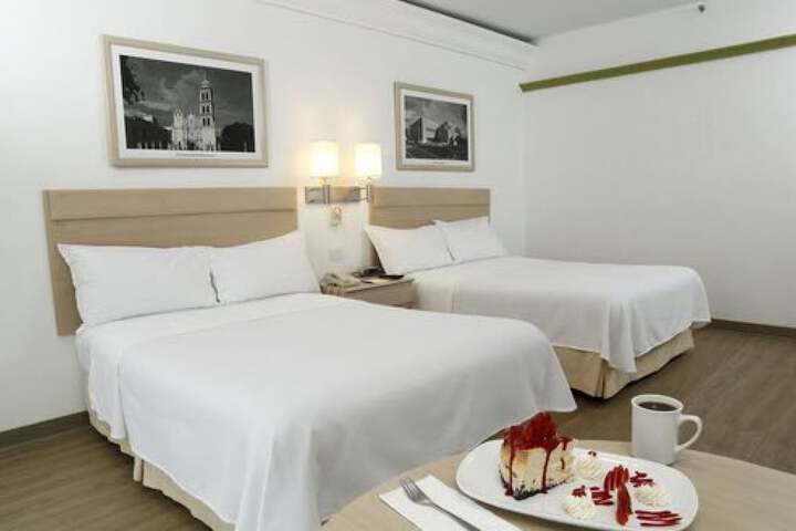 Room 14 of 48