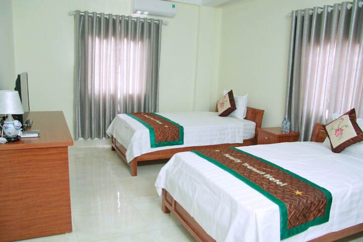 Room 6 of 74