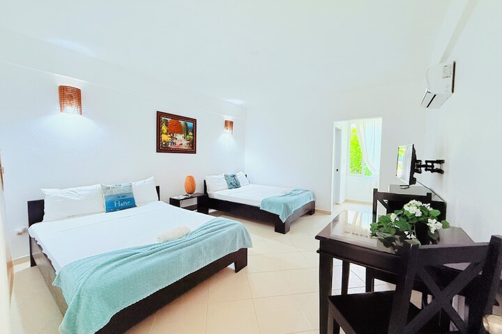 Room 71 of 213