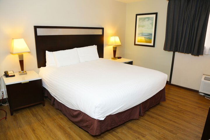 Room 19 of 73