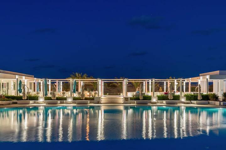 Pool 62 of 137