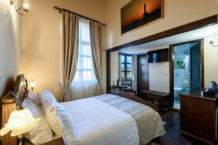 Room 5 of 55