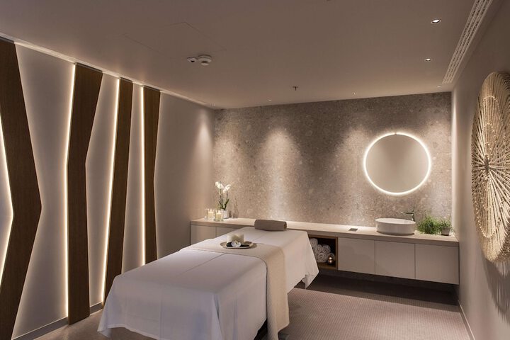 Spa 153 of 310