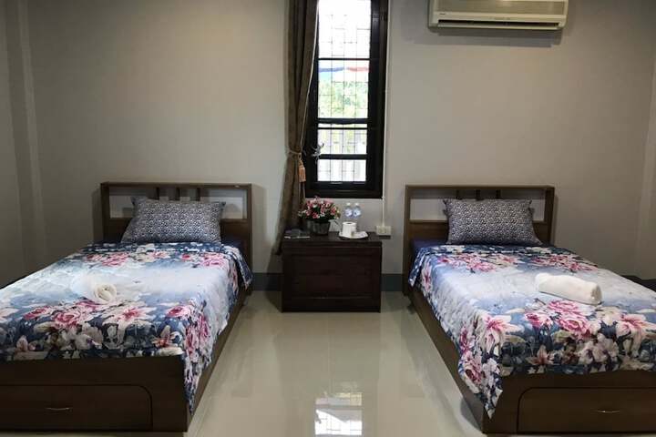 Room 7 of 53
