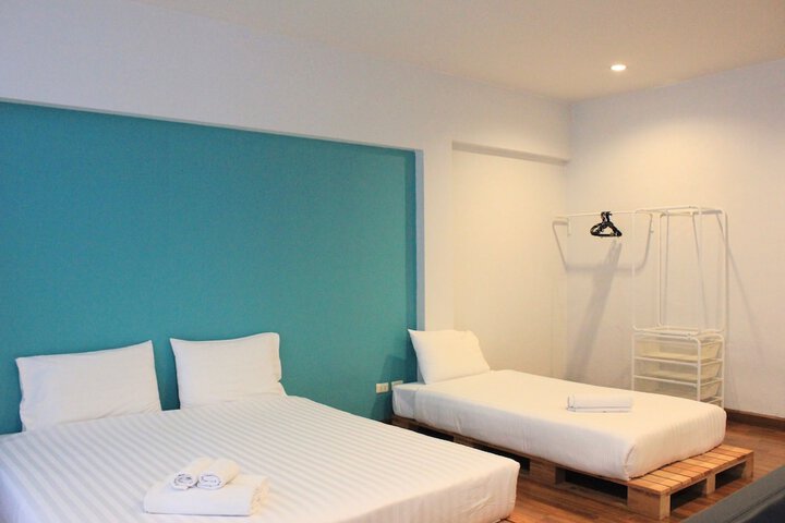 Room 10 of 112