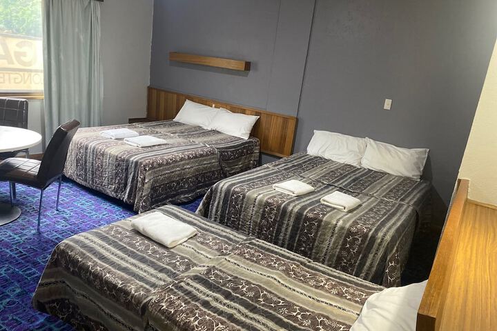 Room 25 of 52
