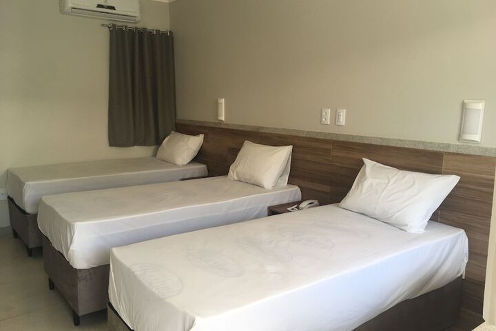 Room 6 of 22