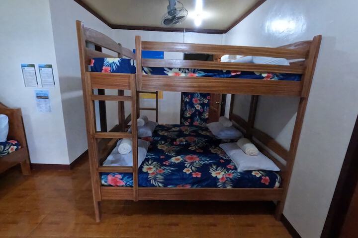 Room 11 of 160
