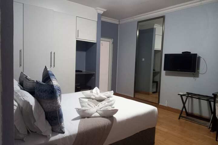 Room 16 of 57