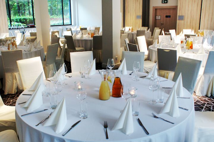 Dining 54 of 95
