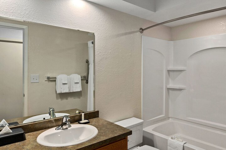 Room 21 of 30