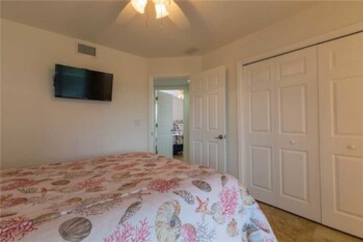 Room 38 of 48