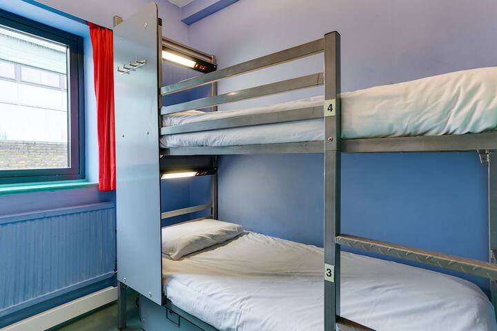 Room 19 of 46