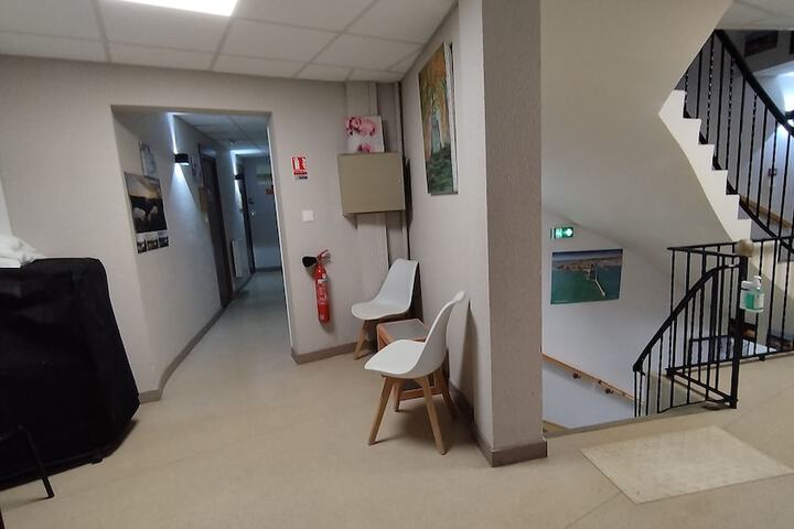 Room 43 of 59