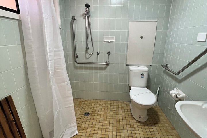 Room 8 of 20