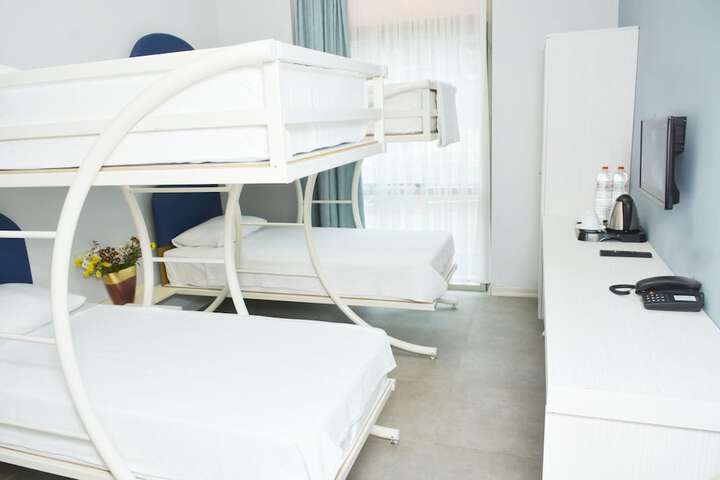 Room 83 of 115