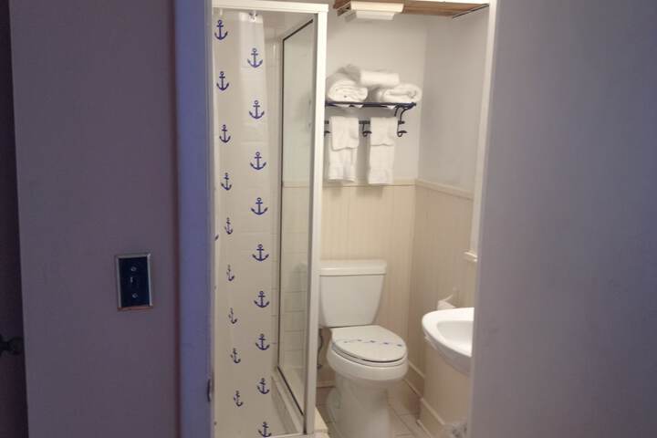 Room 37 of 43