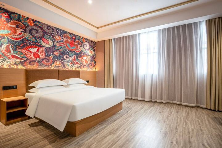 Room 47 of 84