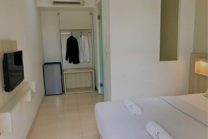 Room 7 of 30