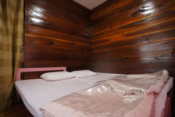 Room 12 of 79