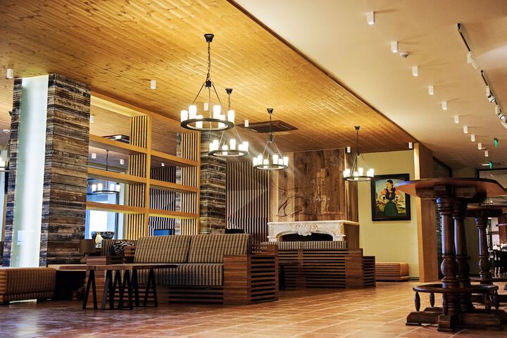 Hotel Interior 4 of 35