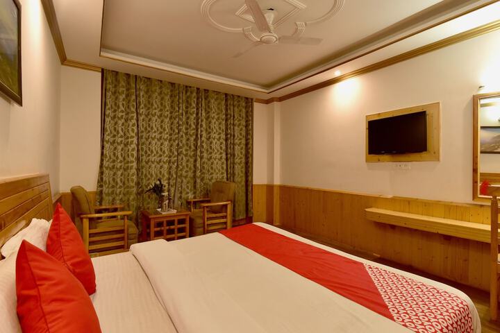 Room 15 of 16