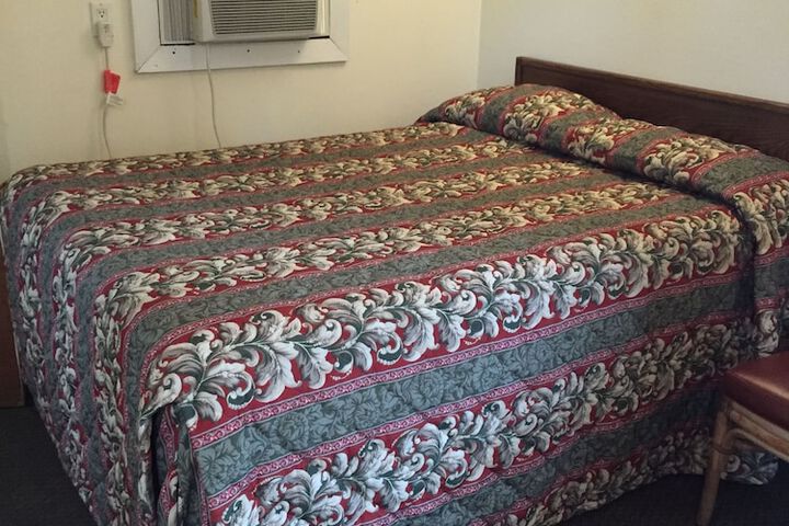 Room 11 of 67