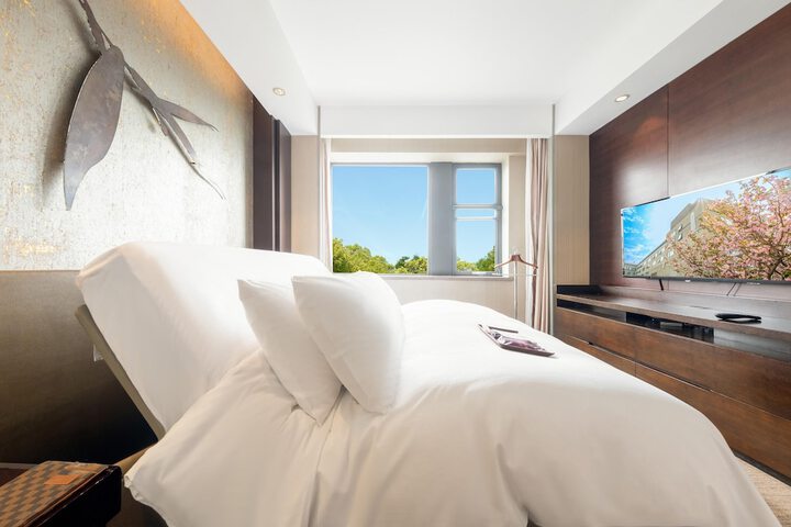 Room 40 of 106
