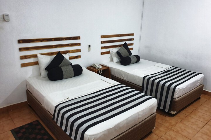Room 30 of 74