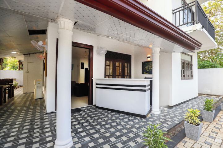 Yala Elegant Hotel