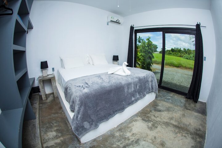 Show Pony Ranchero Resort - Boutique Beach Hotel in Las Lajas