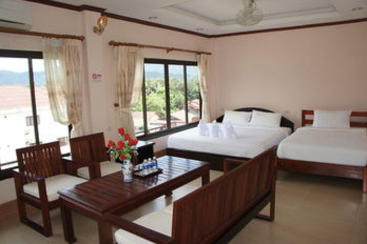Room 8 of 34