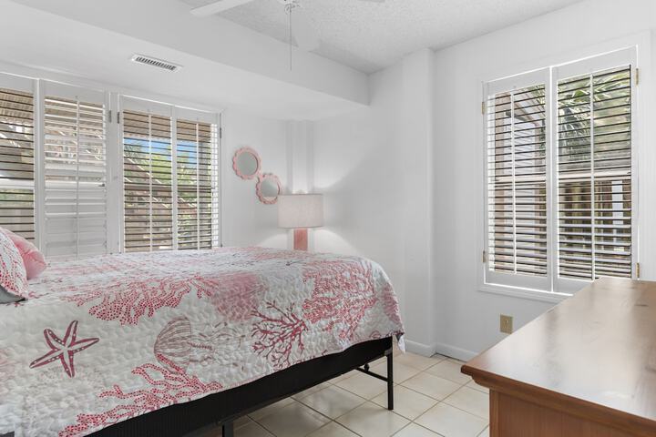 Room 465 of 759