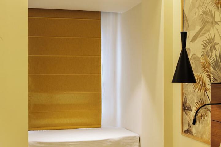 Room 50 of 141
