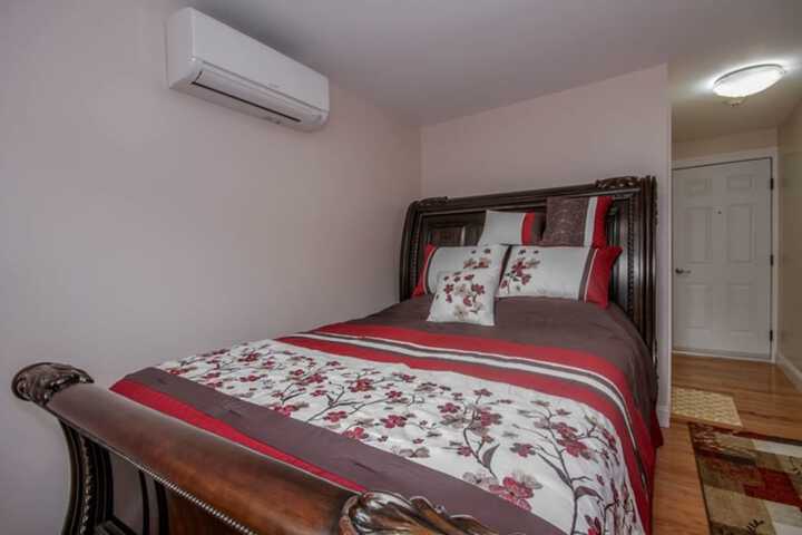 Room 5 of 32