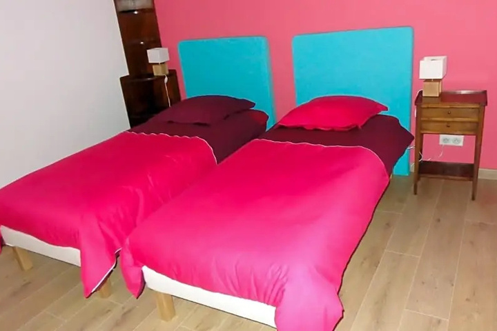 Room 3 of 12