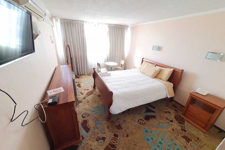 Room 7 of 30