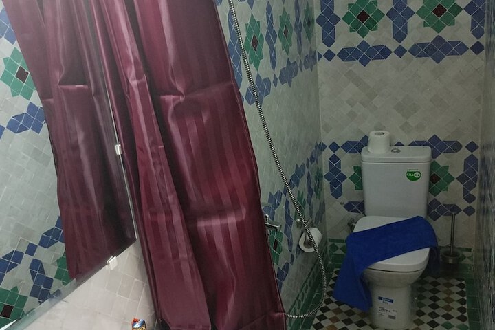 Room 53 of 63
