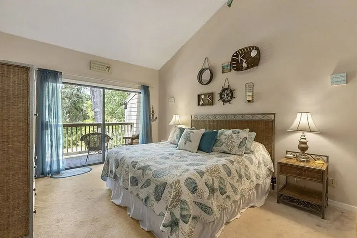 Room 2 of 15