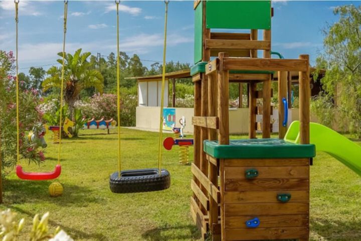 Children's play area - outdoor