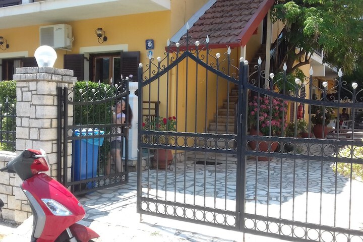 Hotel 119 of 129