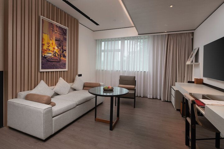 Room 10 of 45