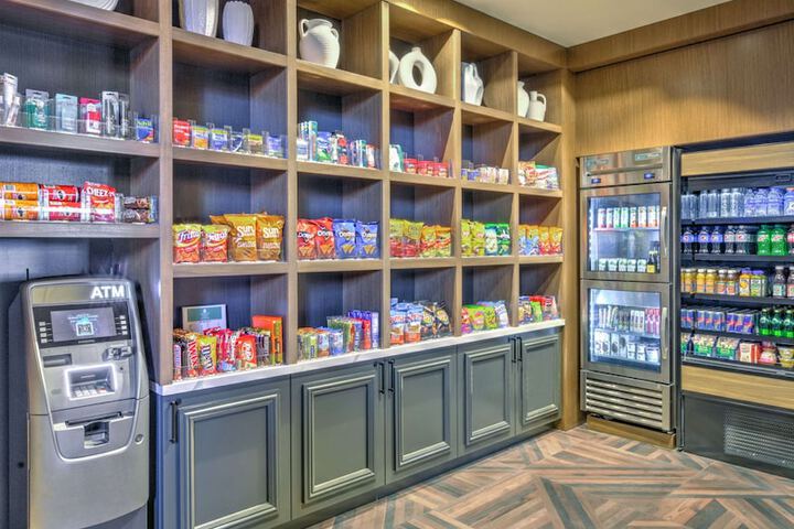 Snack bar