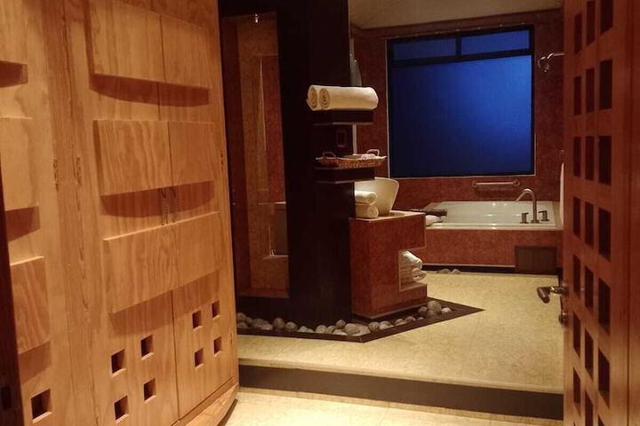 Room 45 of 64