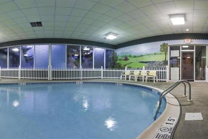 Pool 17 of 30