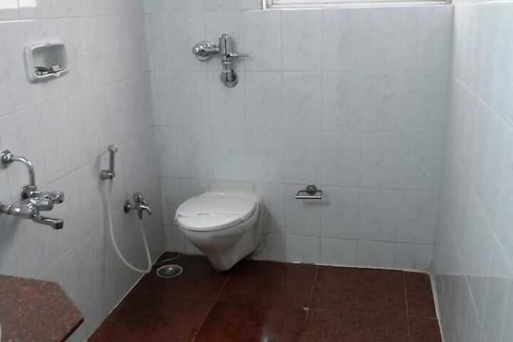 Room 14 of 24