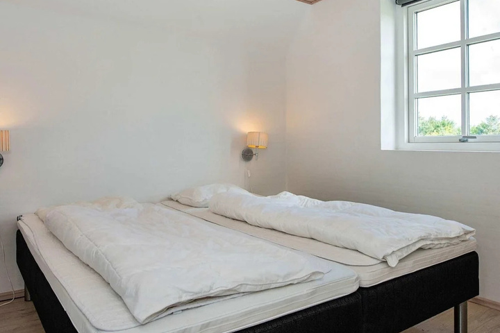 Room 5 of 23