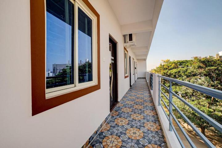HOTEL O PVG COMFORT